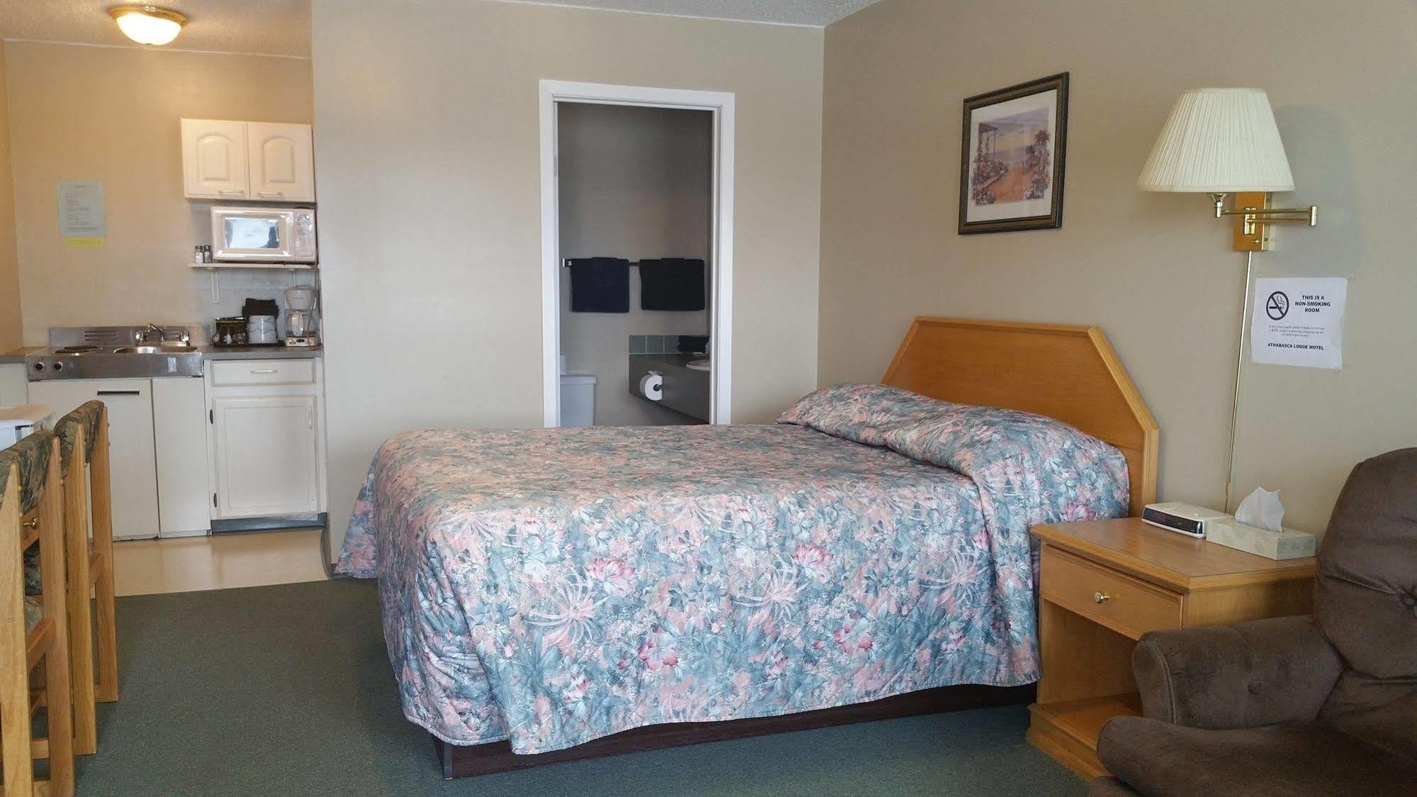 Athabasca Lodge Motel Dış mekan fotoğraf